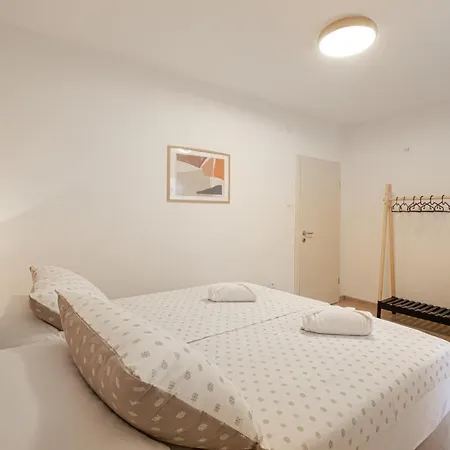 Luce Apartamento Makarska