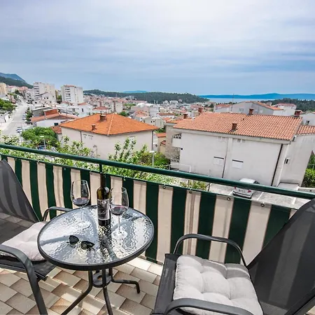 Luce Makarska