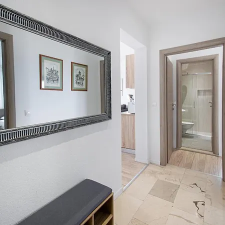 Luce Apartament *