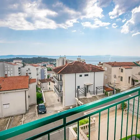 Luce Makarska