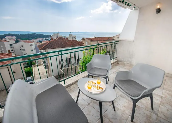 Luce * מאקרסקה