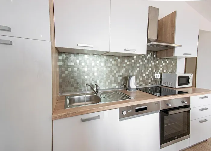 Luce Apartamento Makarska